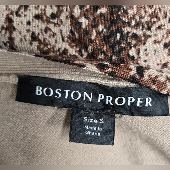 Boston Proper S Stretch Knit Pullover Sweater Long Sleeve Animal Print Vent Slit - Picture 4 of 8